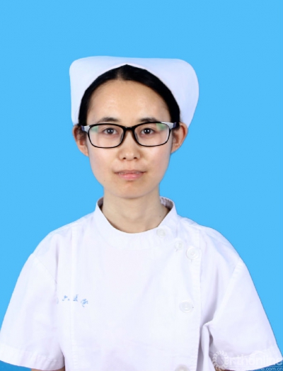 王雅佩.jpg