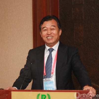 王坤正二选一 (2).jpg
