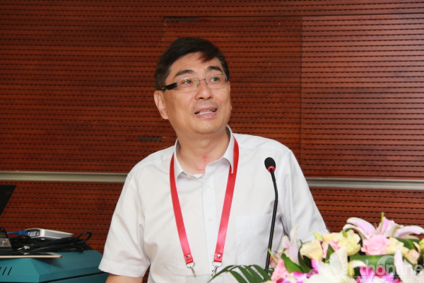 王秋根1.jpg