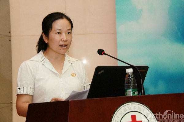 医学会领导开幕致辞.JPG