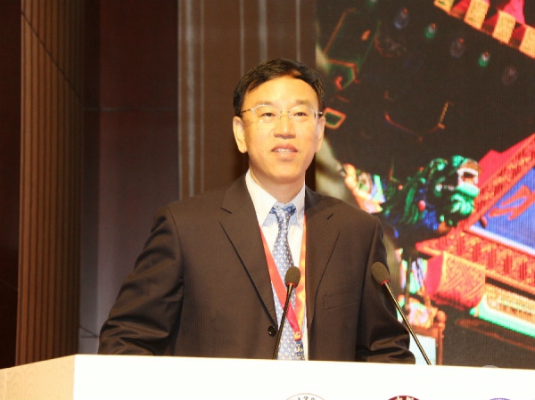 大会主席姜保国教授_副本.jpg