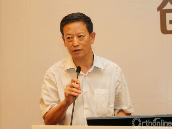 组委会代表侯德才教授介绍会议筹备情况_副本.jpg