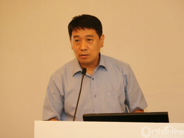 马信龙主任委员讲话_副本.jpg