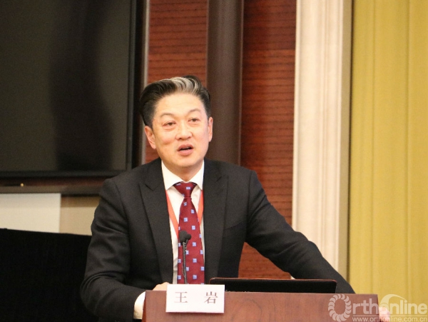 王岩教授授课.jpg