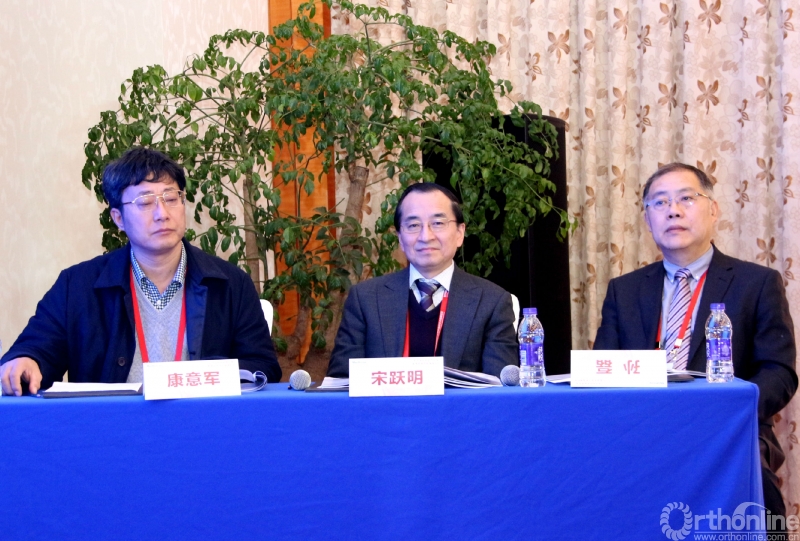 第六节主持 (2).JPG