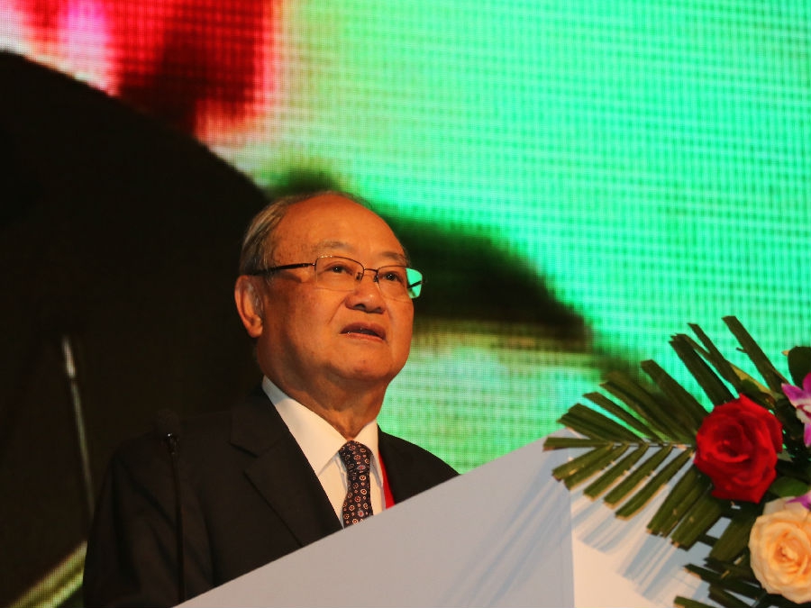 戴尅戎.JPG
