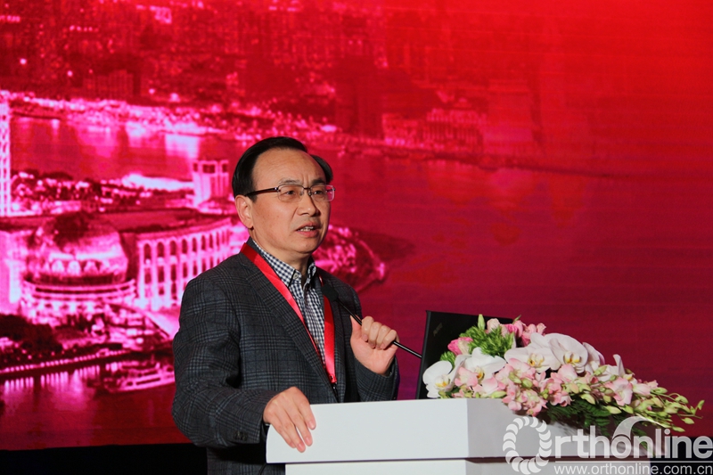 郑兴东院长致辞.jpg