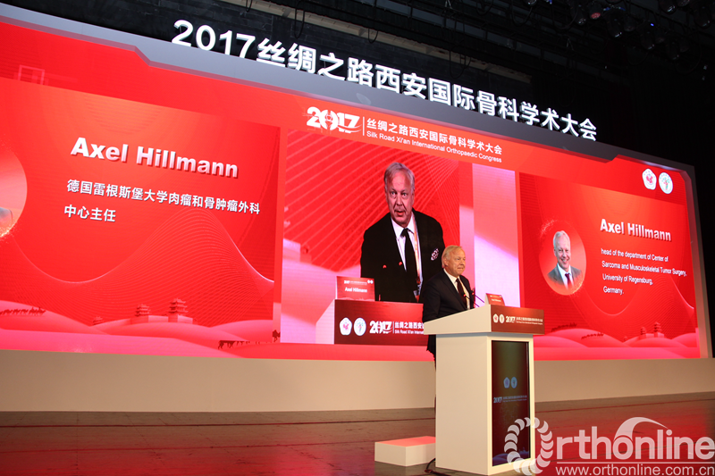 2Axel Hillmann教授授课.png